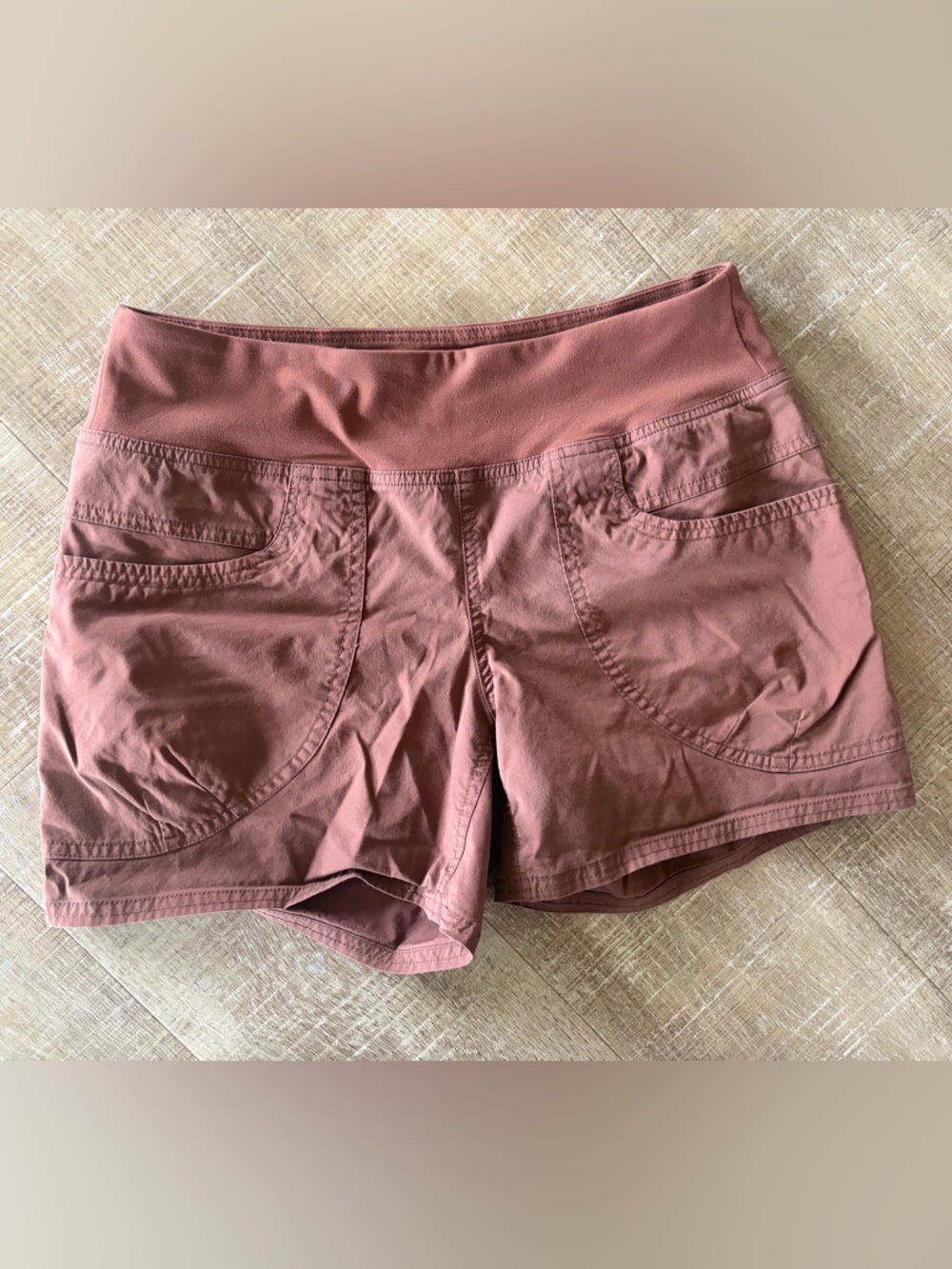 prAna Kanab Climbing Shorts Women’s Medium in Rusty Burgundy